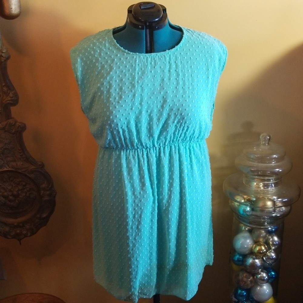 Mint Mod Cloth Dress - Picture 2 of 6